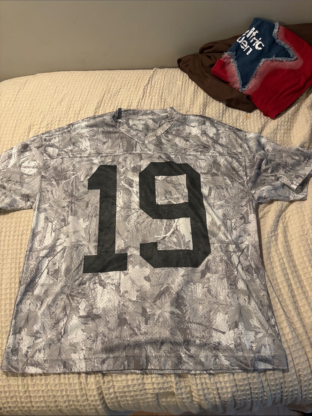Hollister Baggy Graphic Camo Jersey
